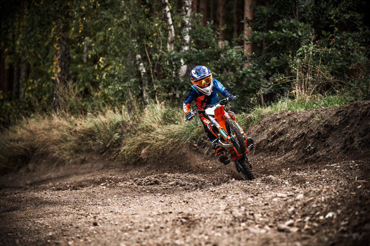 371593_MY22 KTM 50 SX FACTORY EDITION_ Action