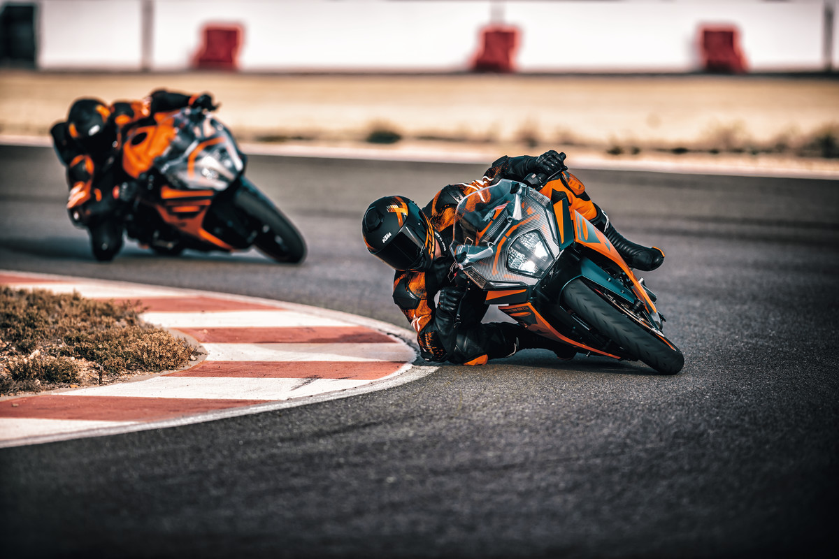 2022 KTM RC 390 -001
