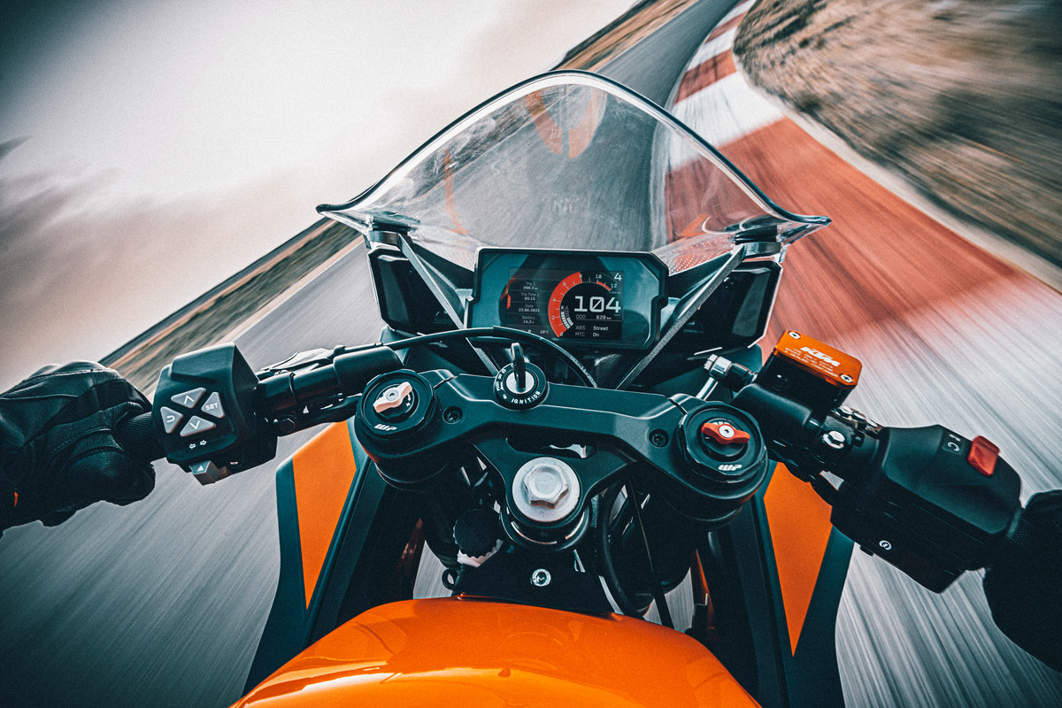 2022 KTM RC 390 -005