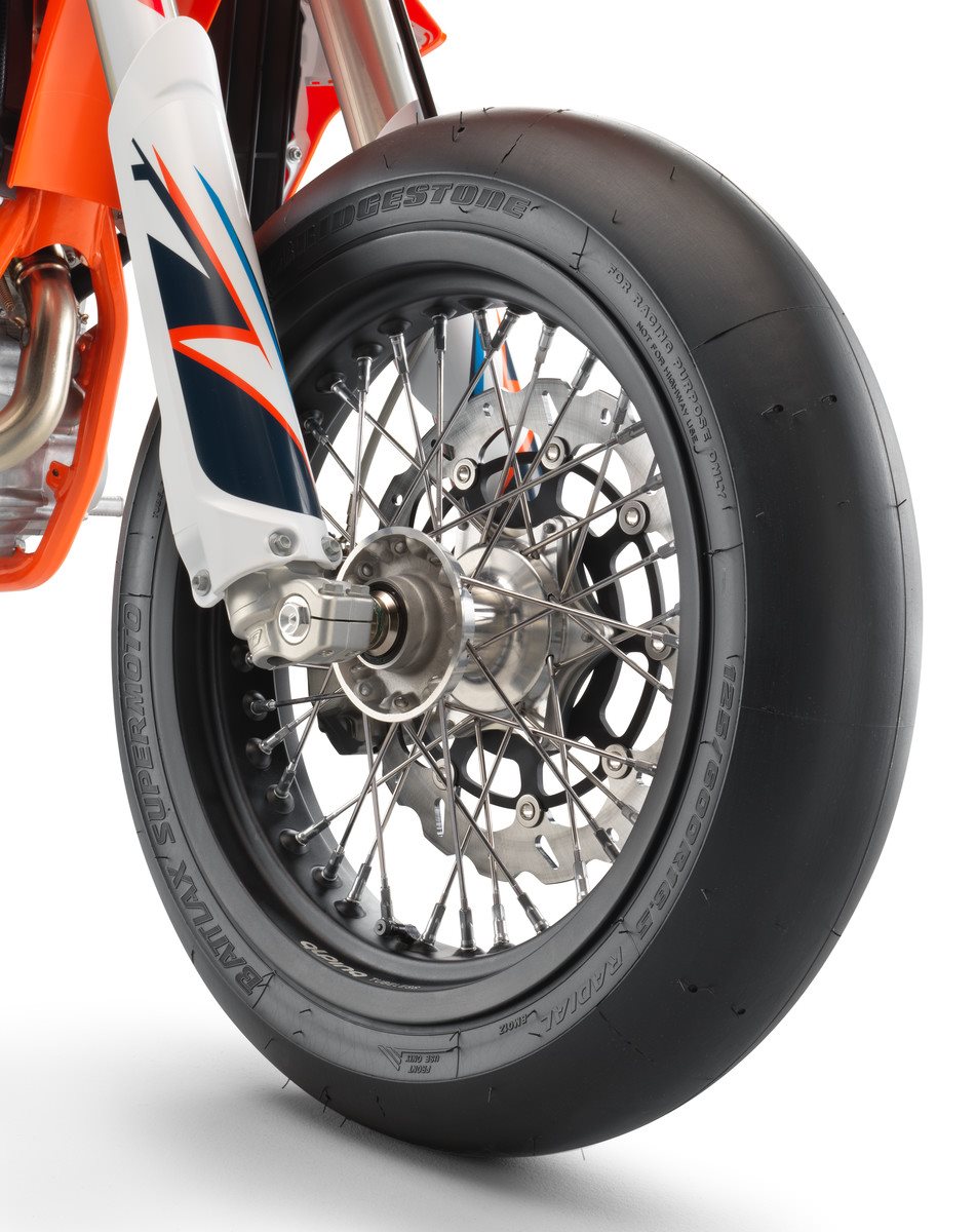 388054_450 SMR front wheel MY2022