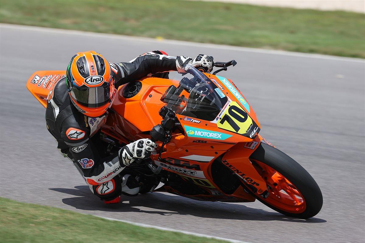 TYLER SCOTT - KTM RC 390 R