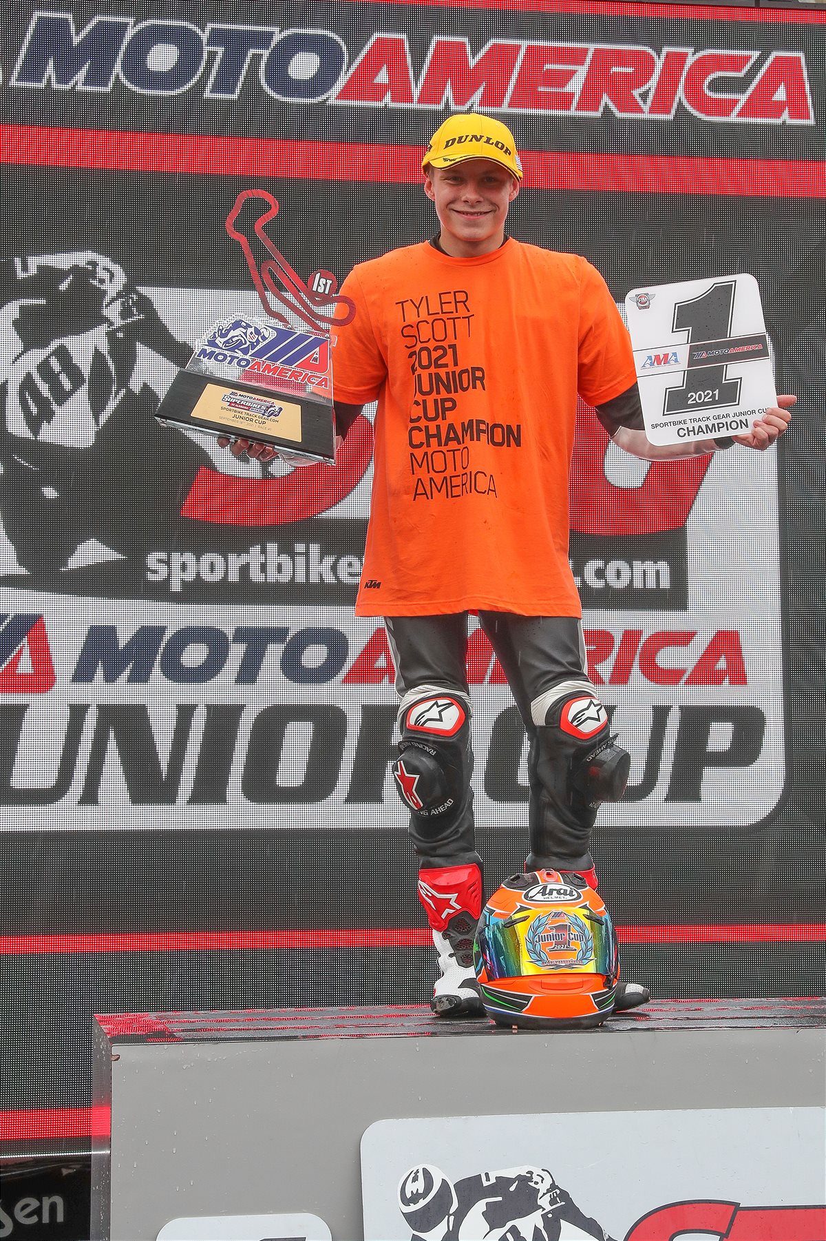 TYLER SCOTT - KTM RC 390 R