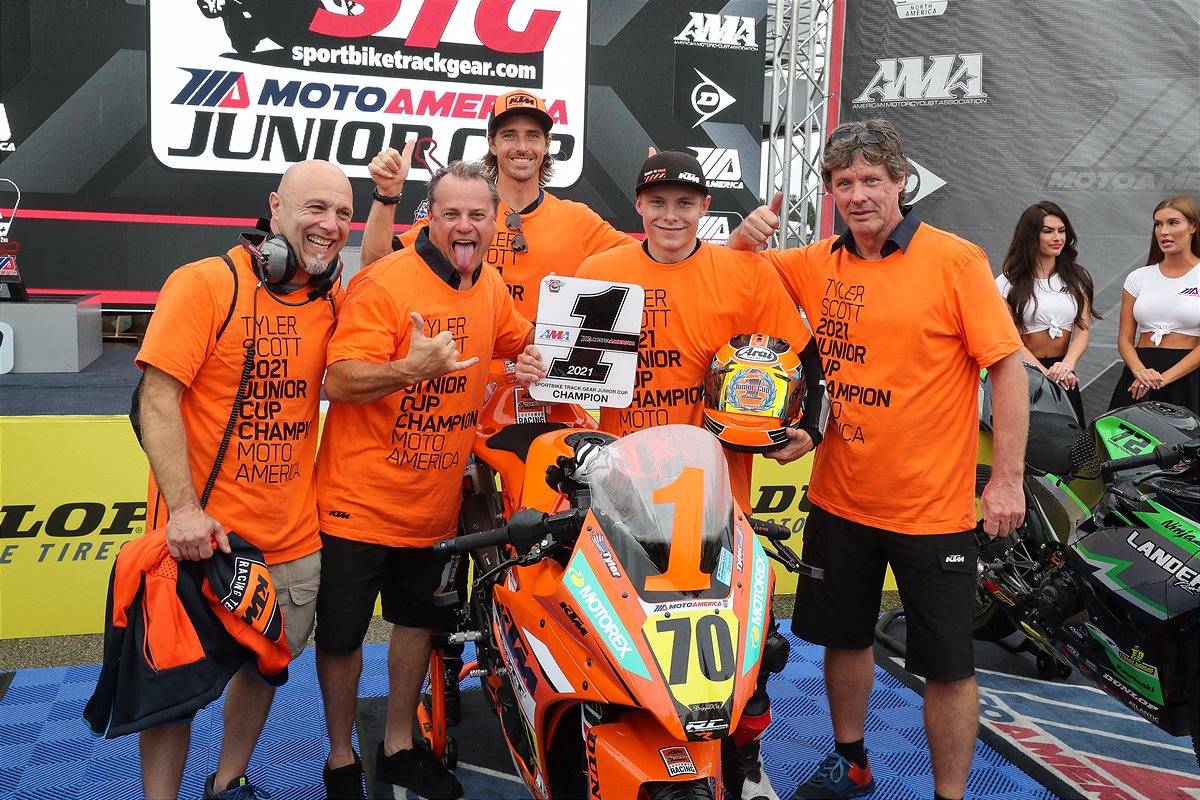 TYLER SCOTT - KTM RC 390 R