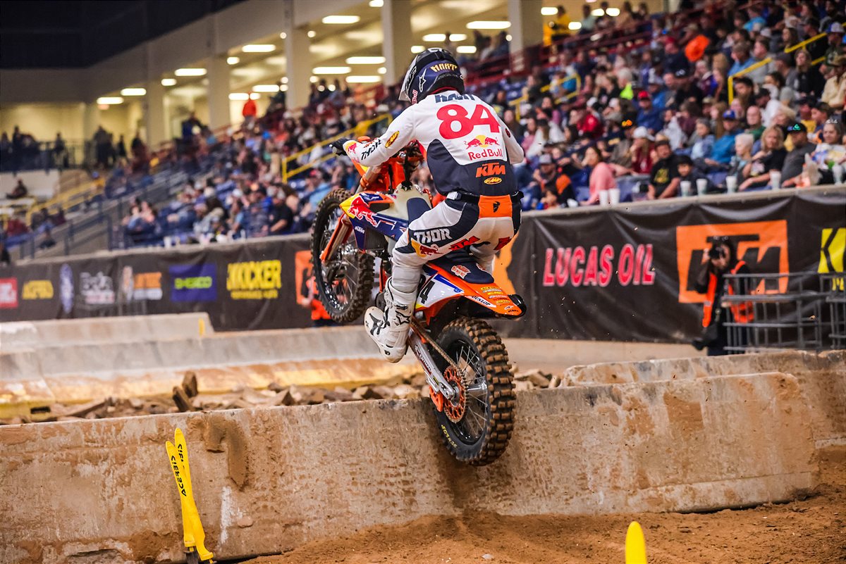 TRYSTAN HART - ROUND 2 01