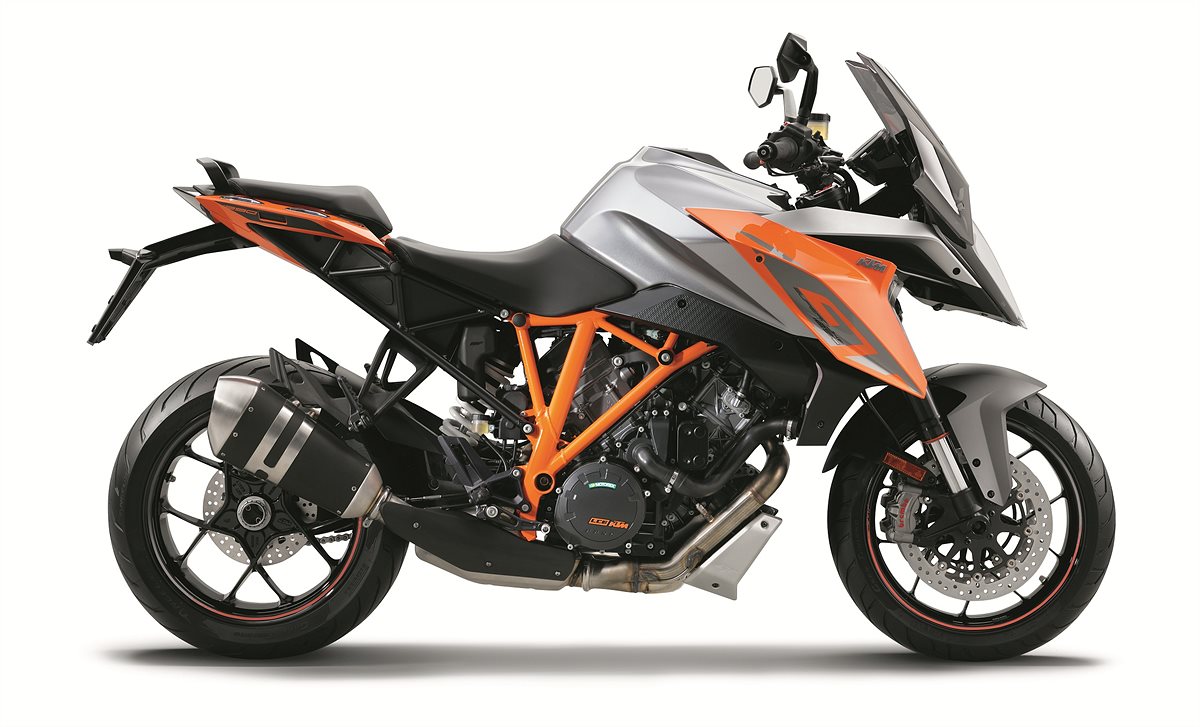 1290 Super Duke GT_Studio