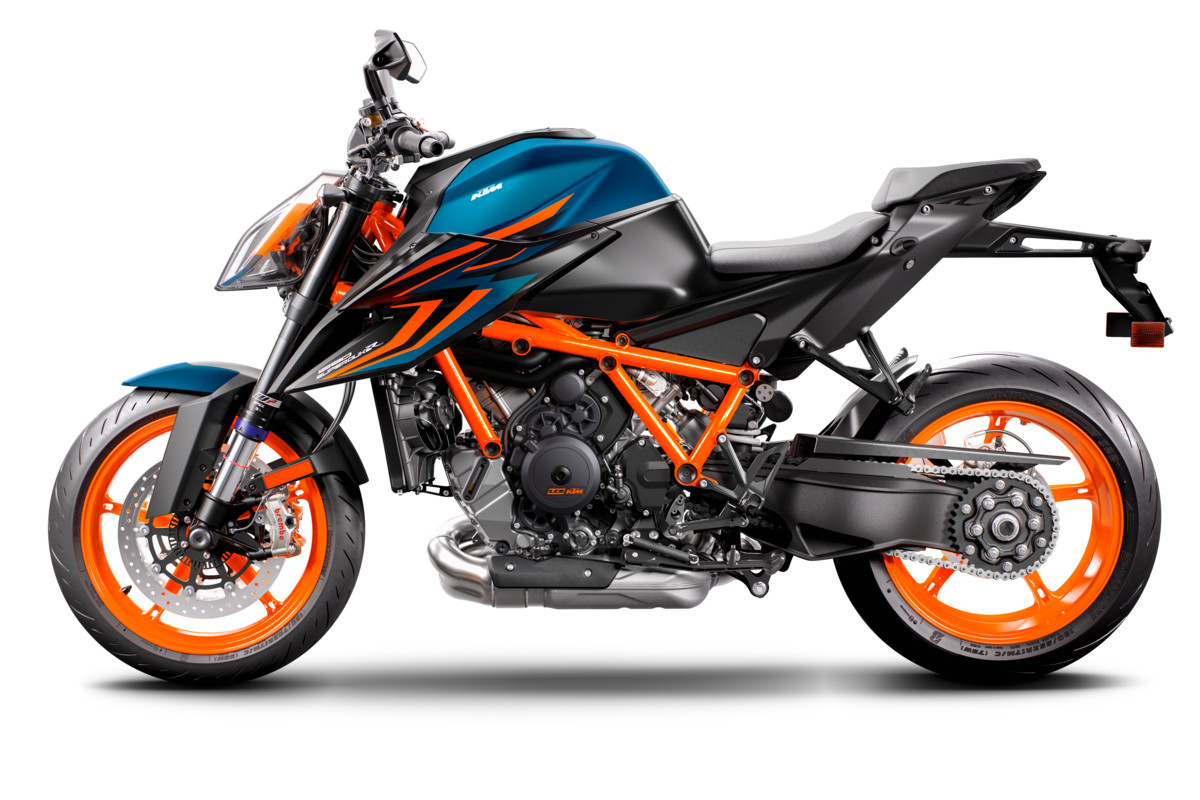 415767_MY22 KTM 1290 SUPER DUKE R EVO - US _90_ left_