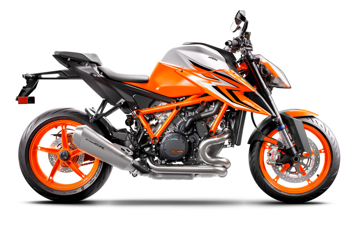 415782_MY22 KTM 1290 SUPER DUKE R EVO - US _90_ right_