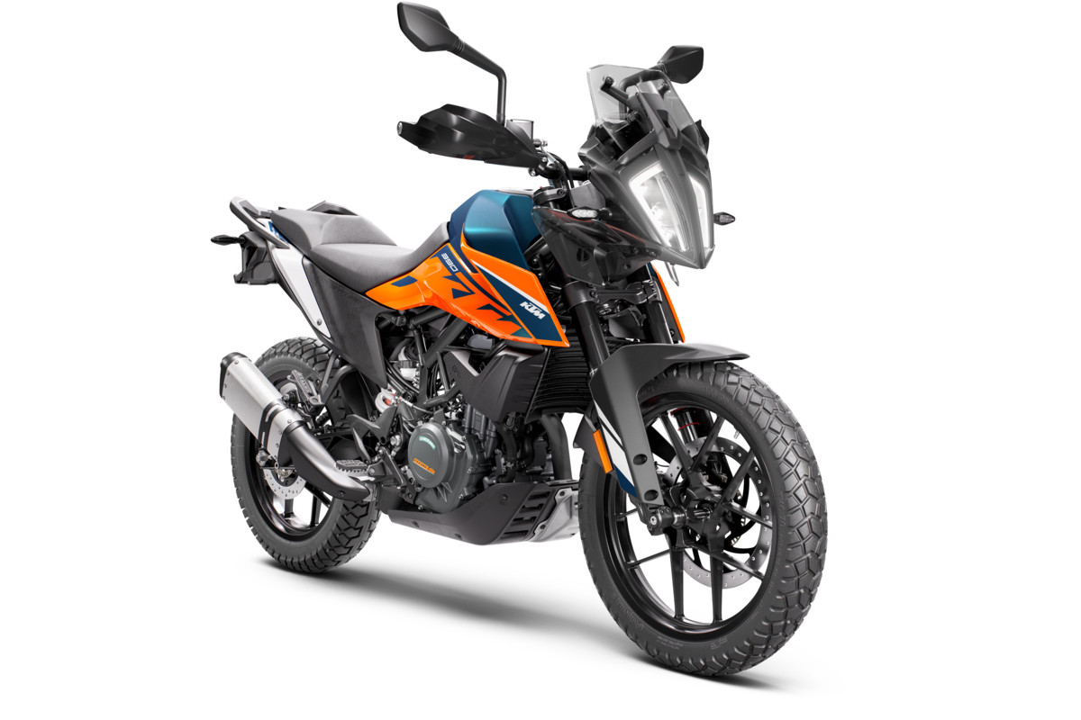 417274_MY22 KTM 390 ADVENTURE BLUE Front-Right
