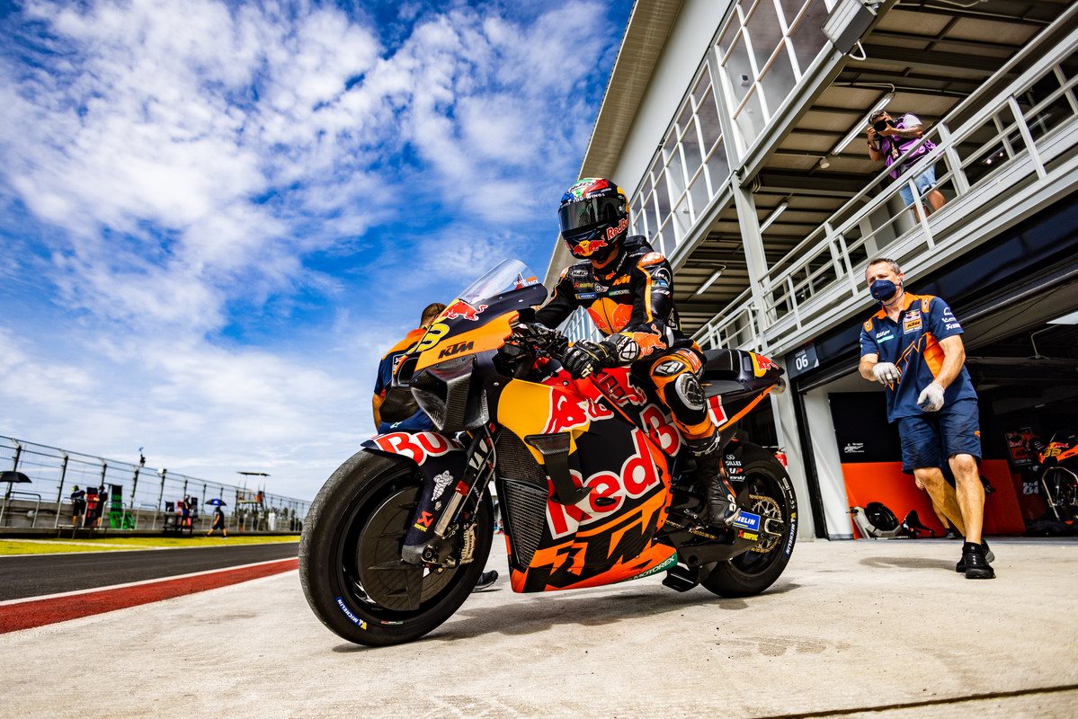 Brad Binder KTM MotoGP 2022 pre-season test Mandalika