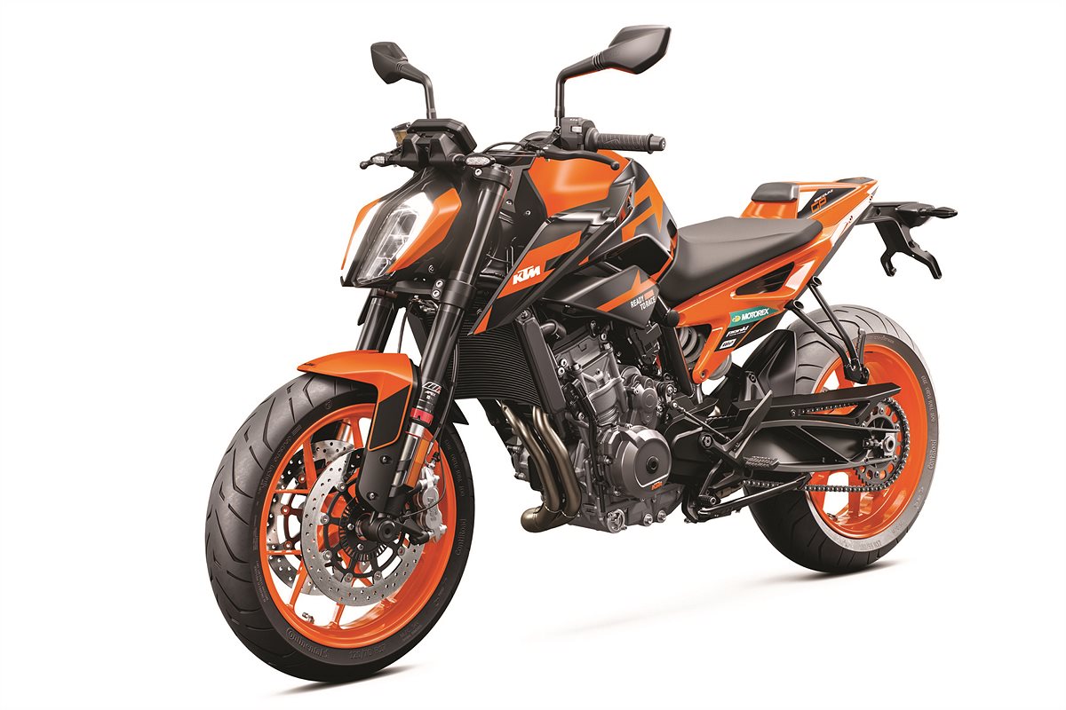 424725_MY22 890 DUKE GP ORANGE _45_ Front-Left_
