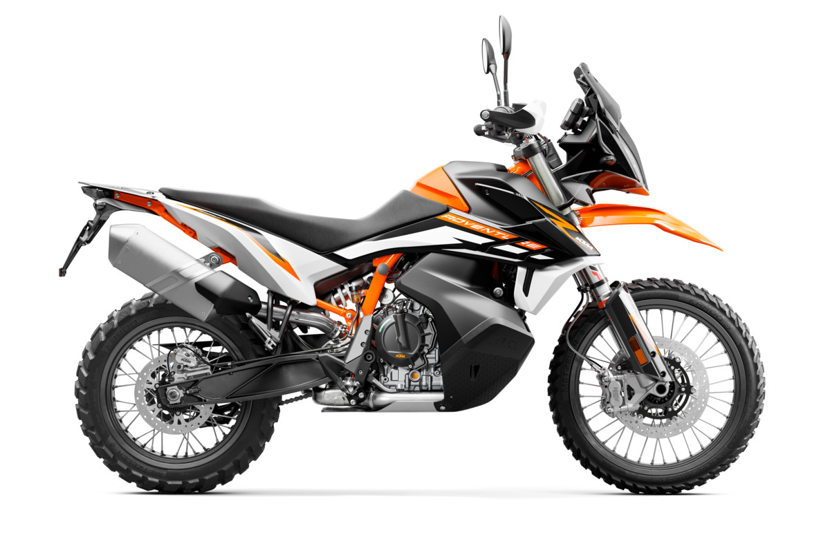 349178_890 R Adventure MY21 90-Right