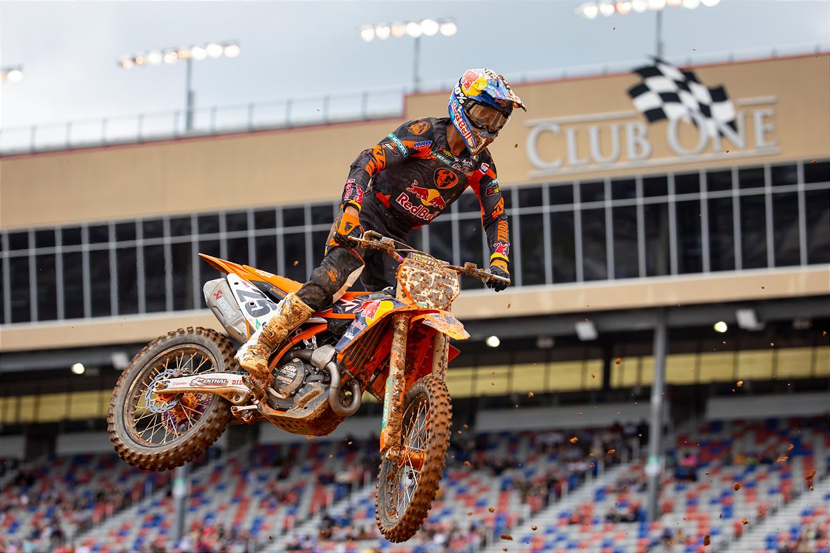 Red Bull KTM Factory Racing - Round 14 SX