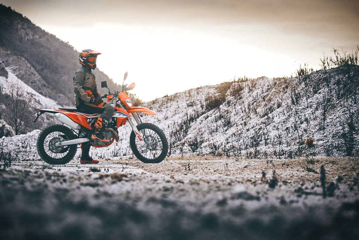 430161_MY23 KTM 500 EXC-F - US Street Legal - Static - Cat B