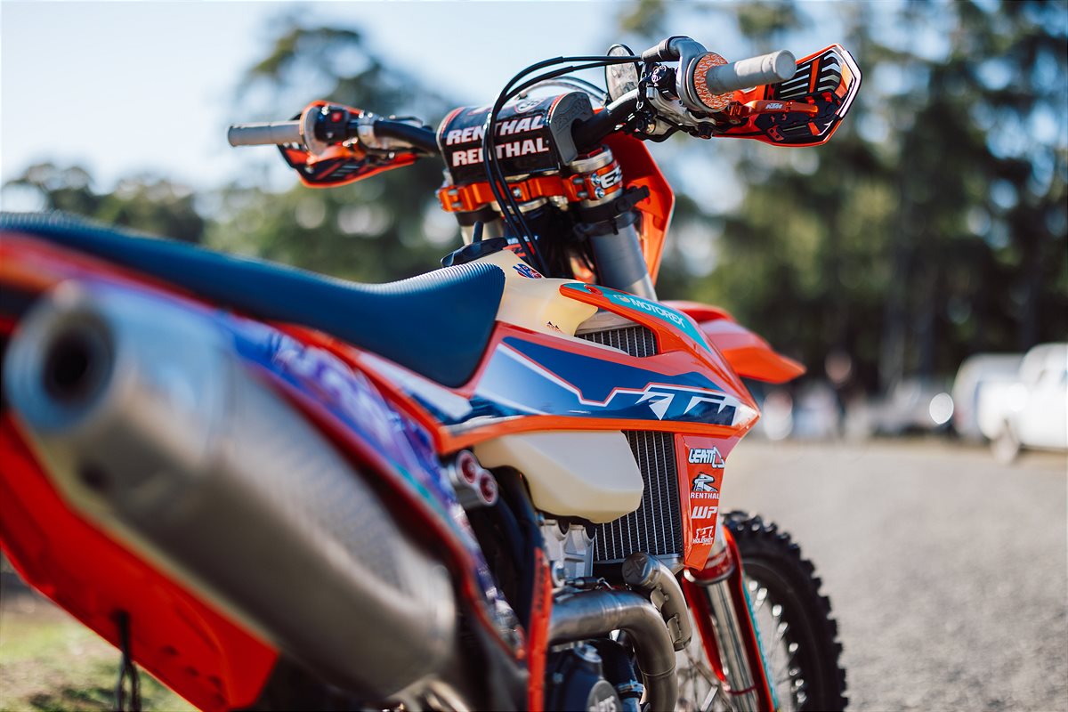 KTM-2022-A4DE-Erica-12