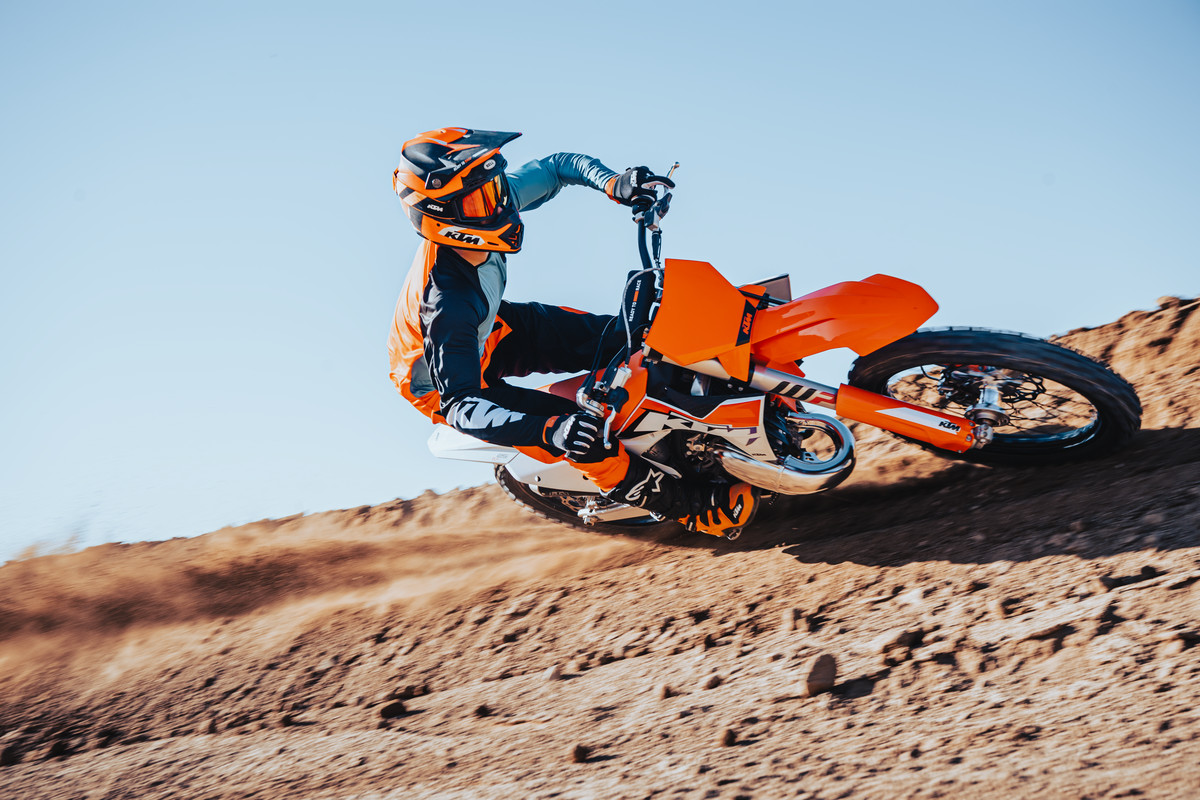 2023 KTM SX