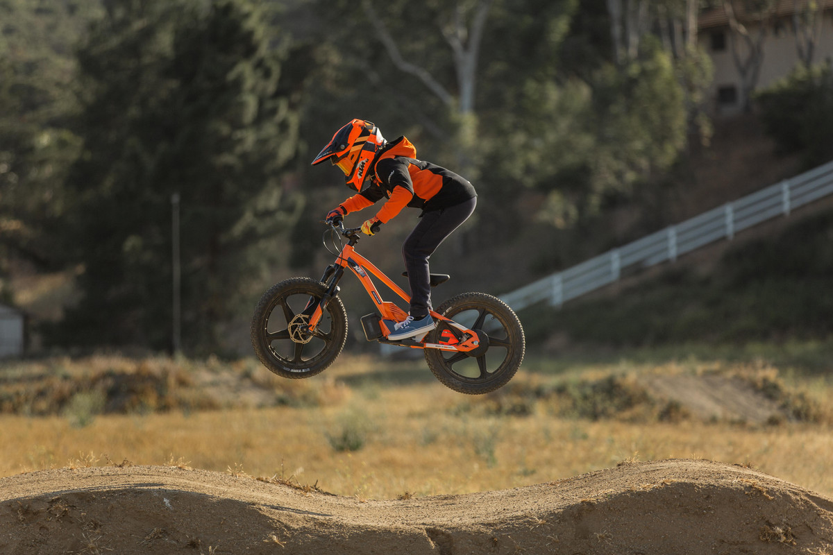 MY23 KTM 20eDRIVE FACTORY EDITION