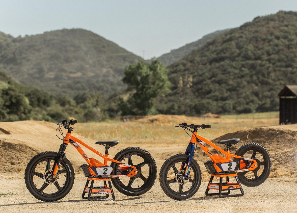 MY23 KTM 18eDRIVE FACTORY EDITION