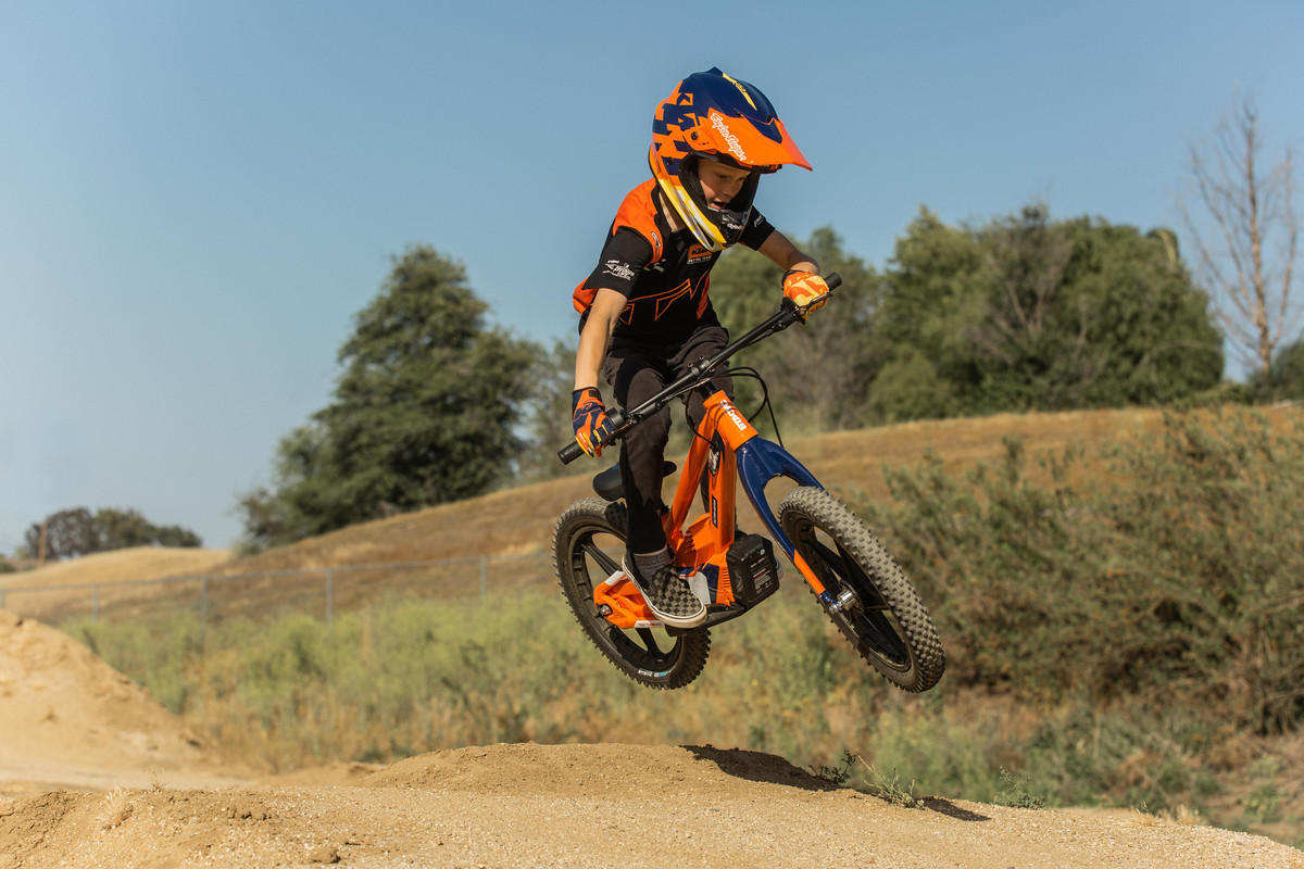 MY23 KTM 18eDRIVE FACTORY EDITION