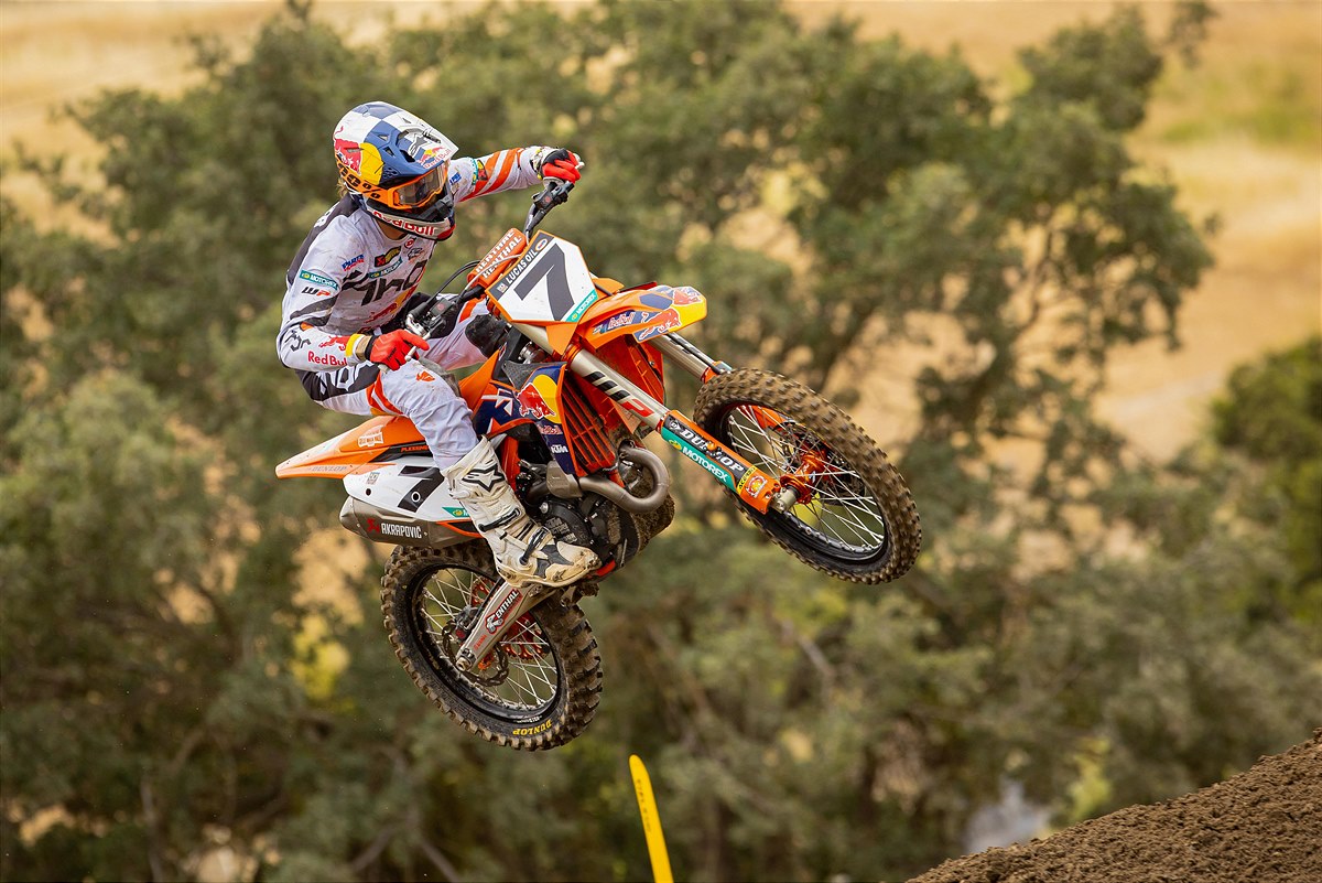 RED BULL KTM Factory Racing - Round 2 MX