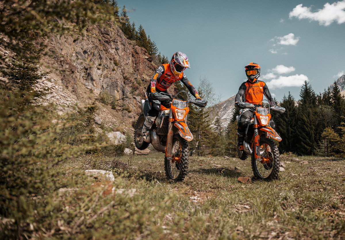 CHECK IT OUT CHRIS BIRCH & KAILUB RUSSELL TAKE THE NEW KTM 300 XCW