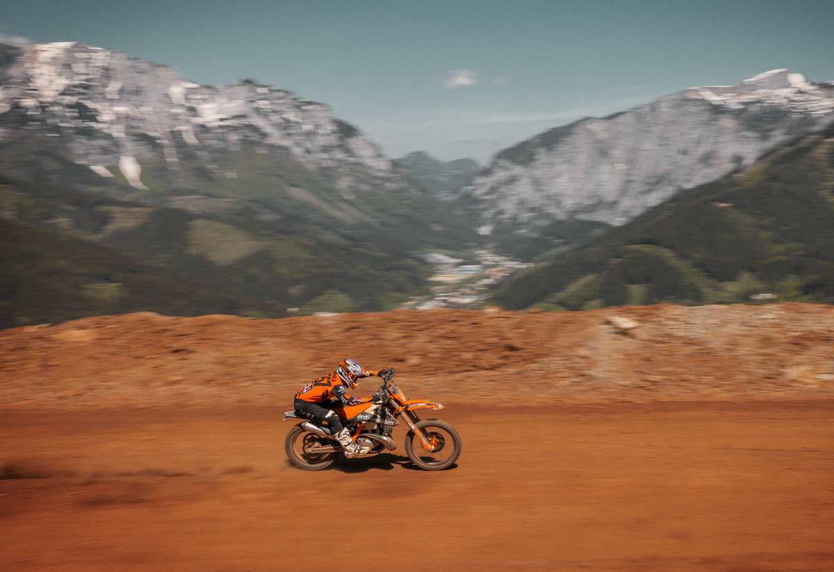 Check It Out Chris Birch Kailub Russell Take The New Ktm Xc W Erzbergrodeo For A Ride Up