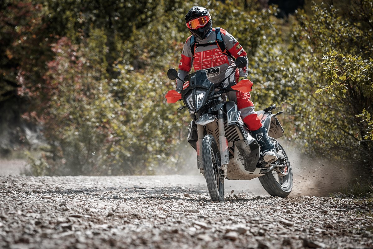 GIOVANNI_SALA_RIDING
