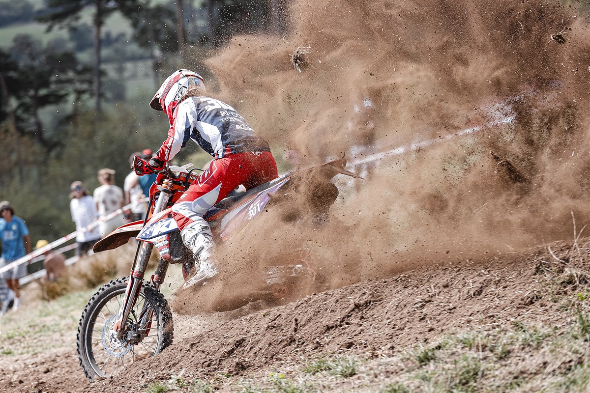 brandy-richards_ISDE_2022_France_10616