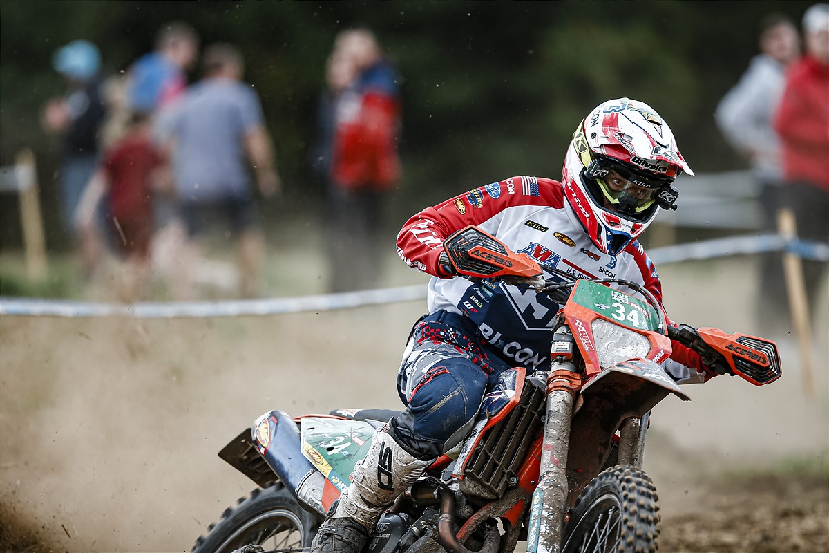 mateo-oliveira_ISDE_2022_France_22672