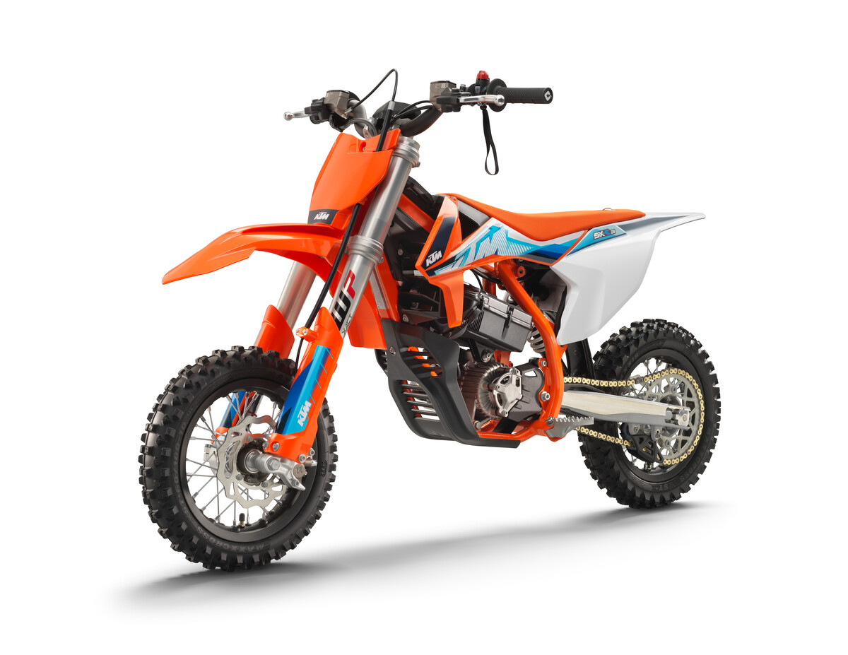 2023 KTM SX-E 3