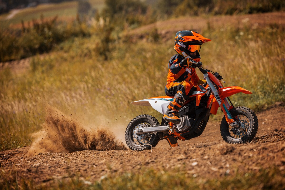 2023 KTM SX-E 3