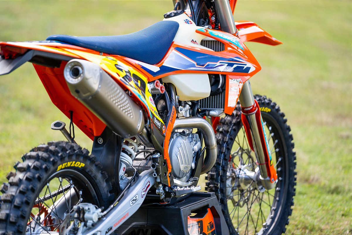2022_KTM_enduro_team_photoshoot_22