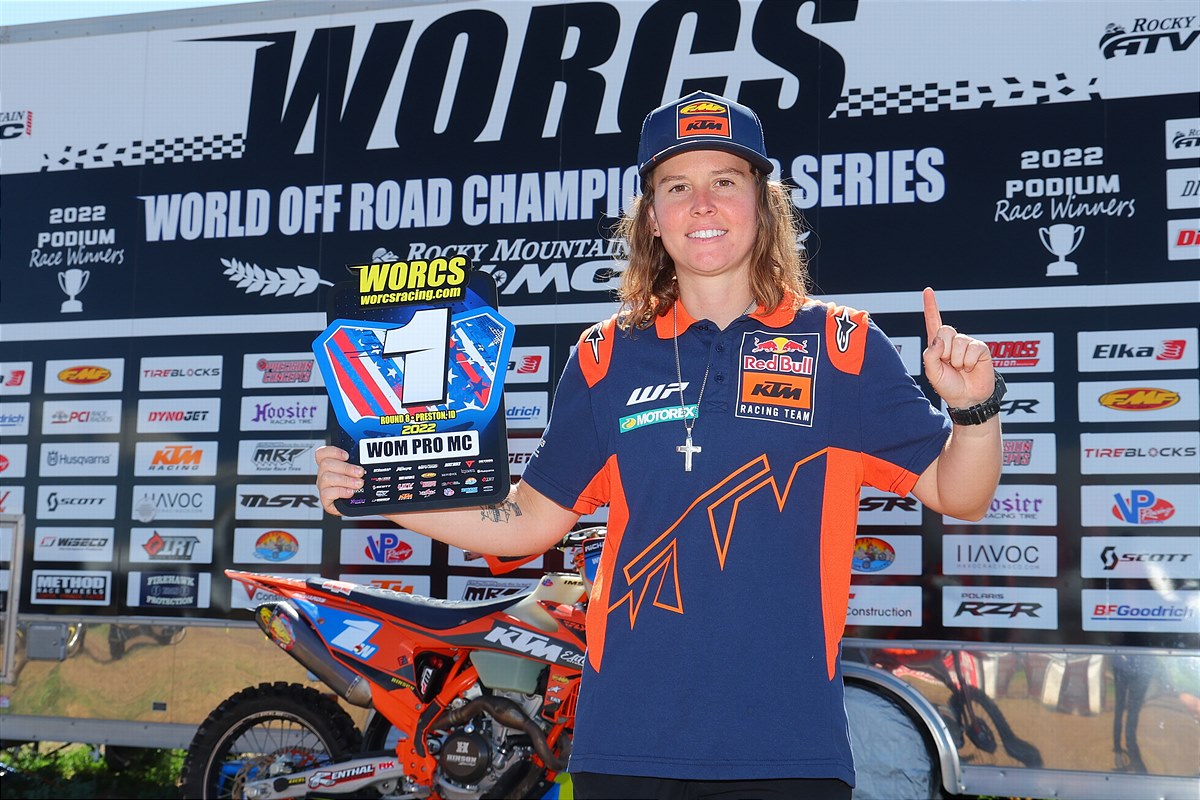 BRANDY RICHARDS PRO WOMEN CHAMPION-001