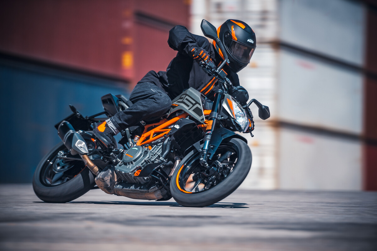 MY2021 KTM 250 DUKE（オプション装着車）