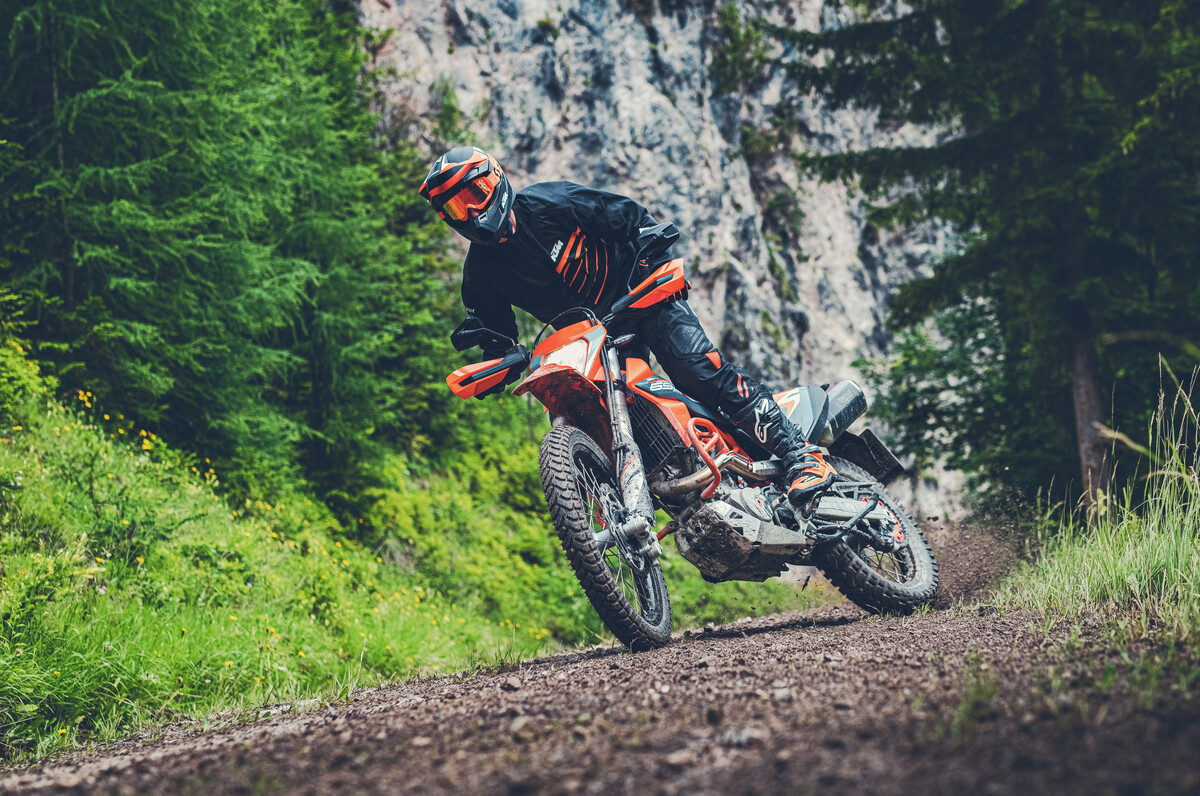 KTM 690 ENDURO R（オプション装着車）