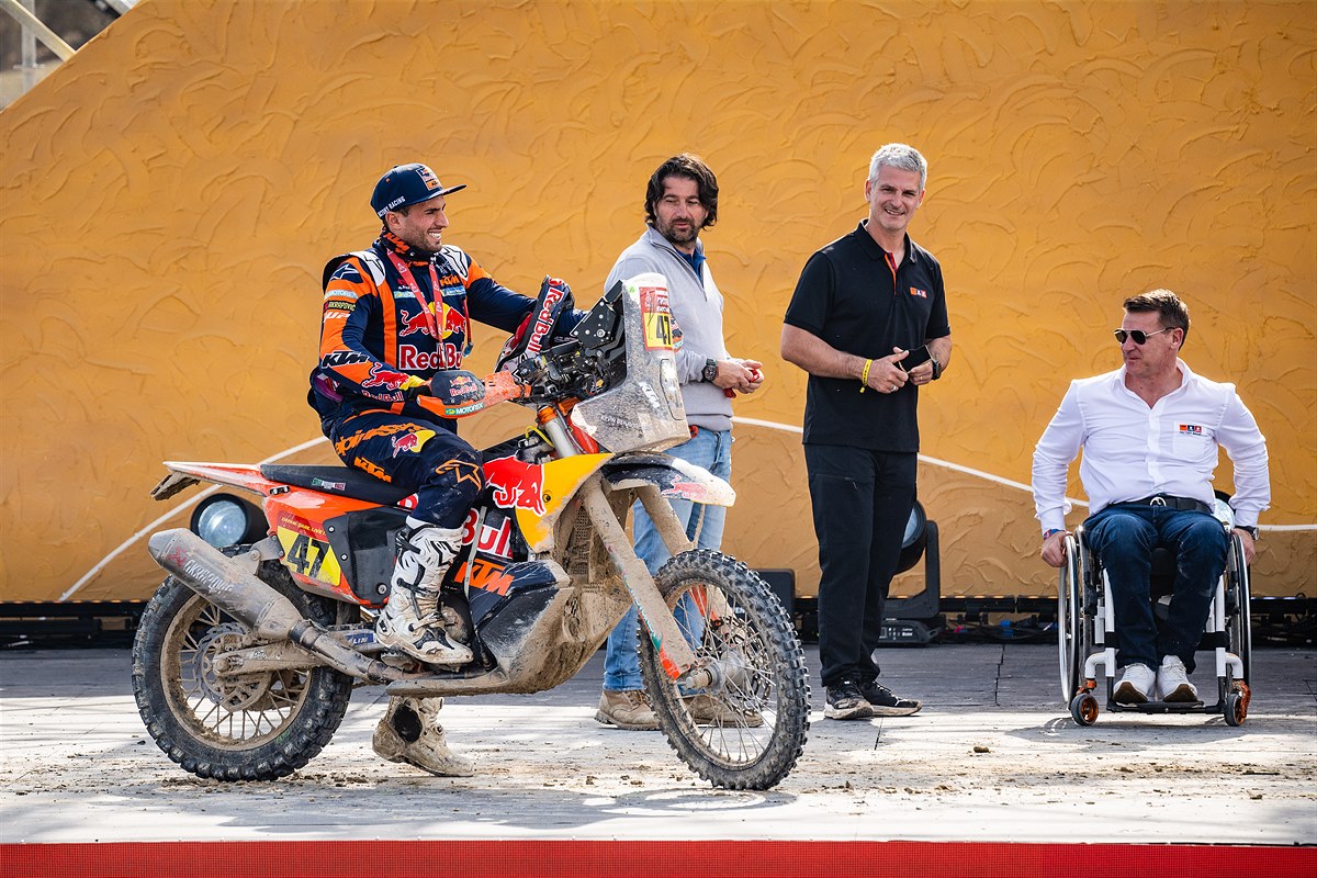 Kevin Benavides - Red Bull KTM Factory Racing - 2023 Dakar Rally-4