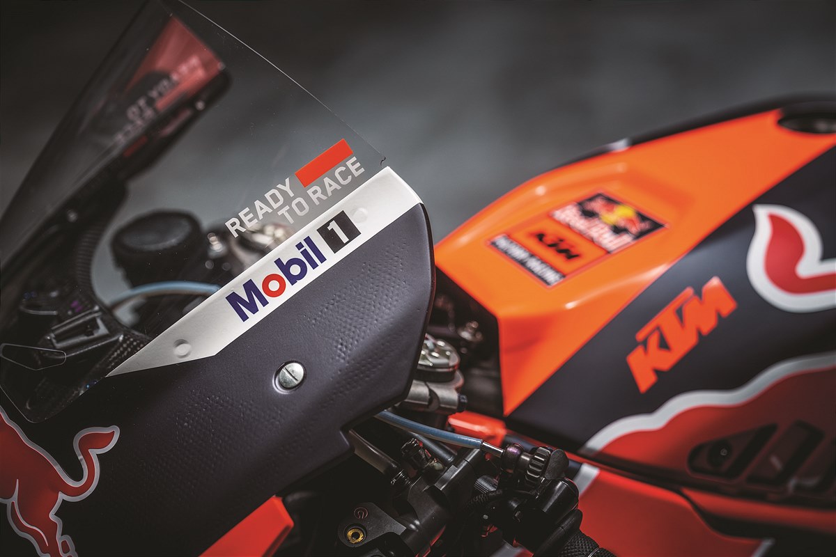 2023 KTM Factory Racing RC16