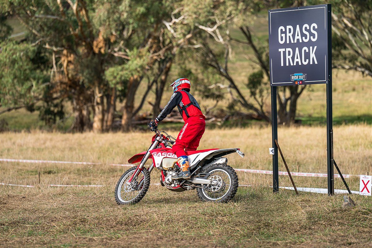 RIDE OUT Moto Weekends