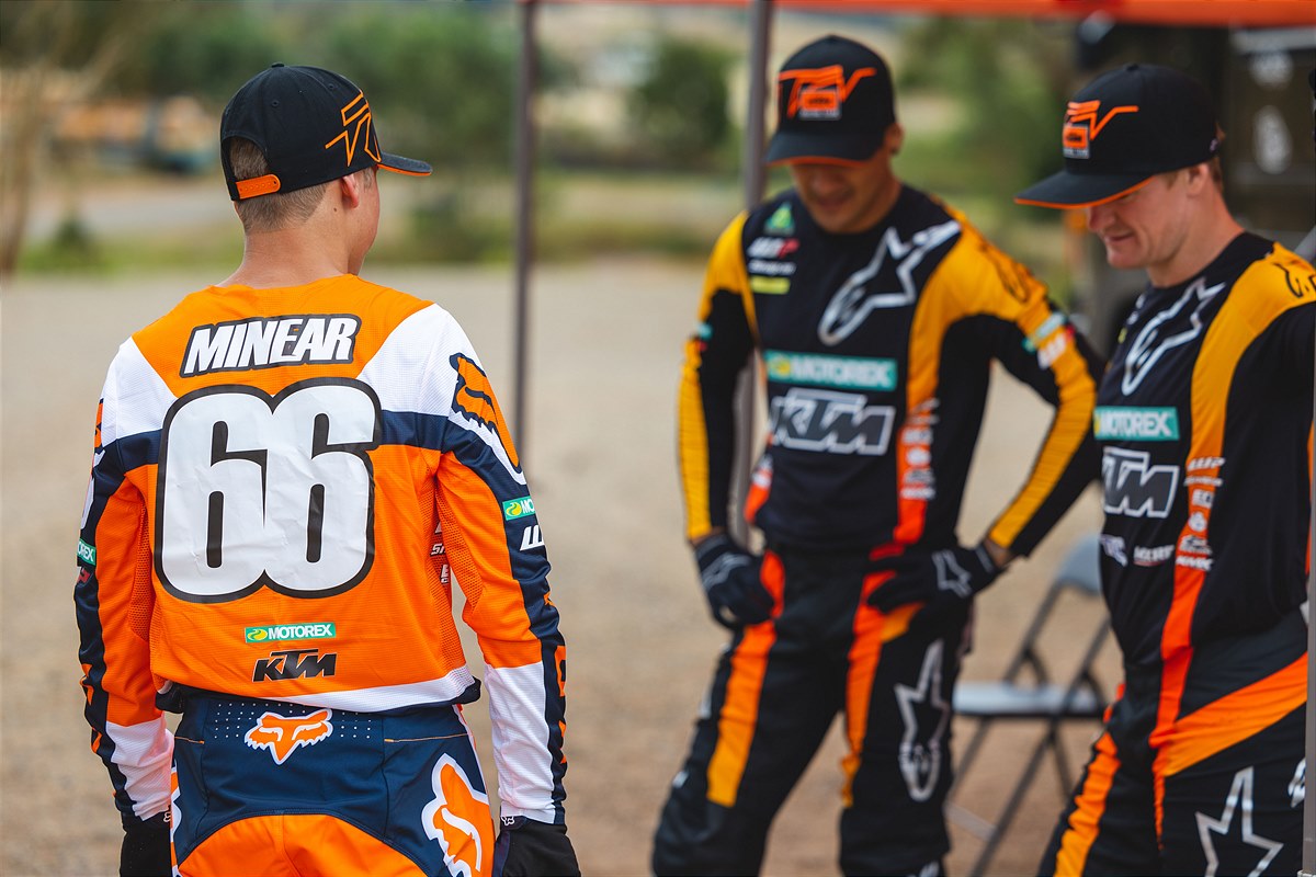 KTM RACING TEAM