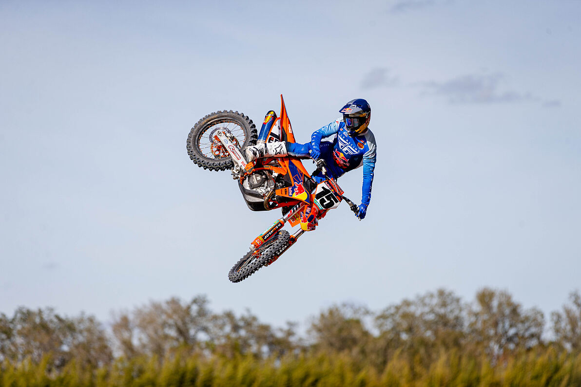 Jess Pettis Action