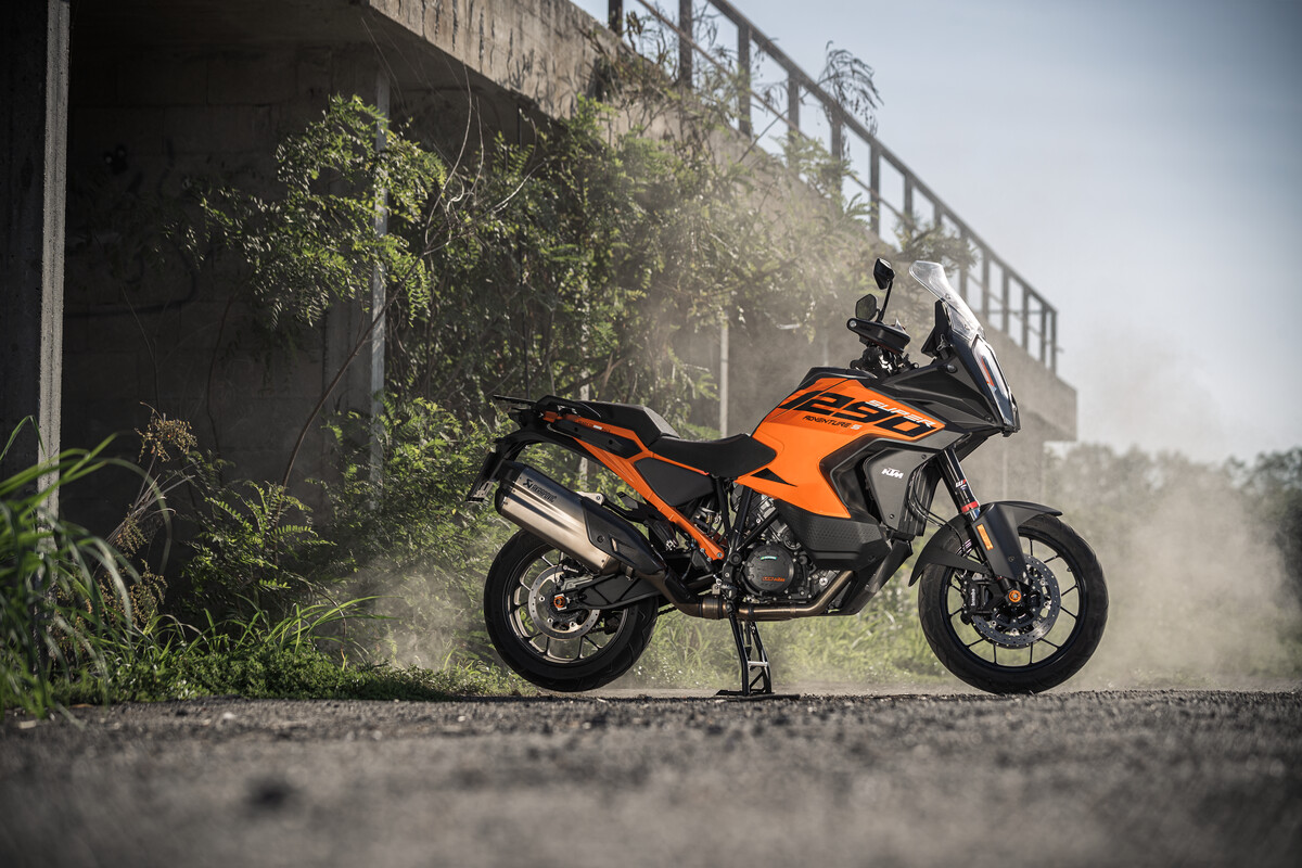 483679_MY23 KTM 1290 SUPER ADVENTURE S - Statics - CAT A_EU_ Global (2)