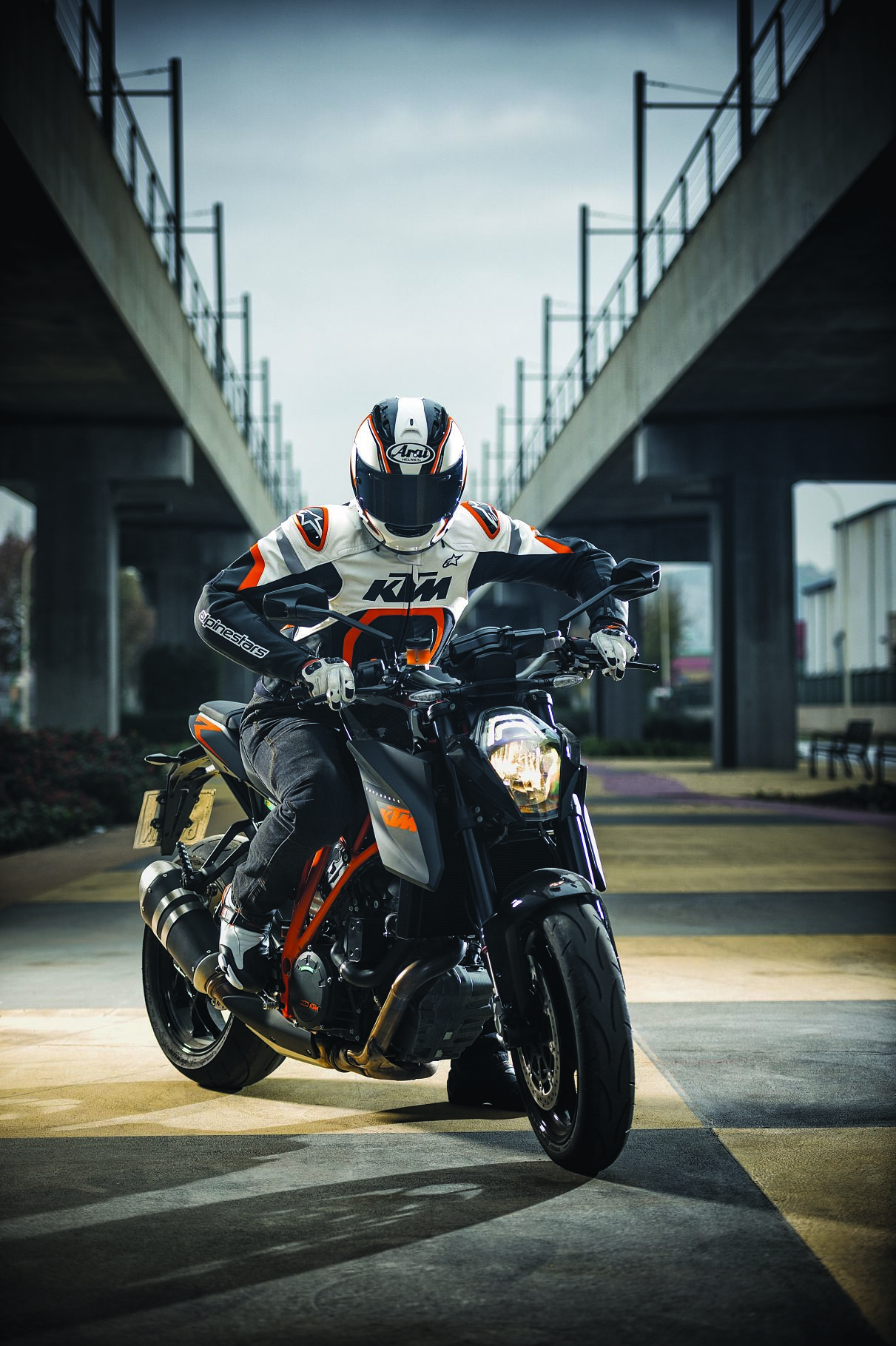 140075_MOTEGI JACKET _action_
