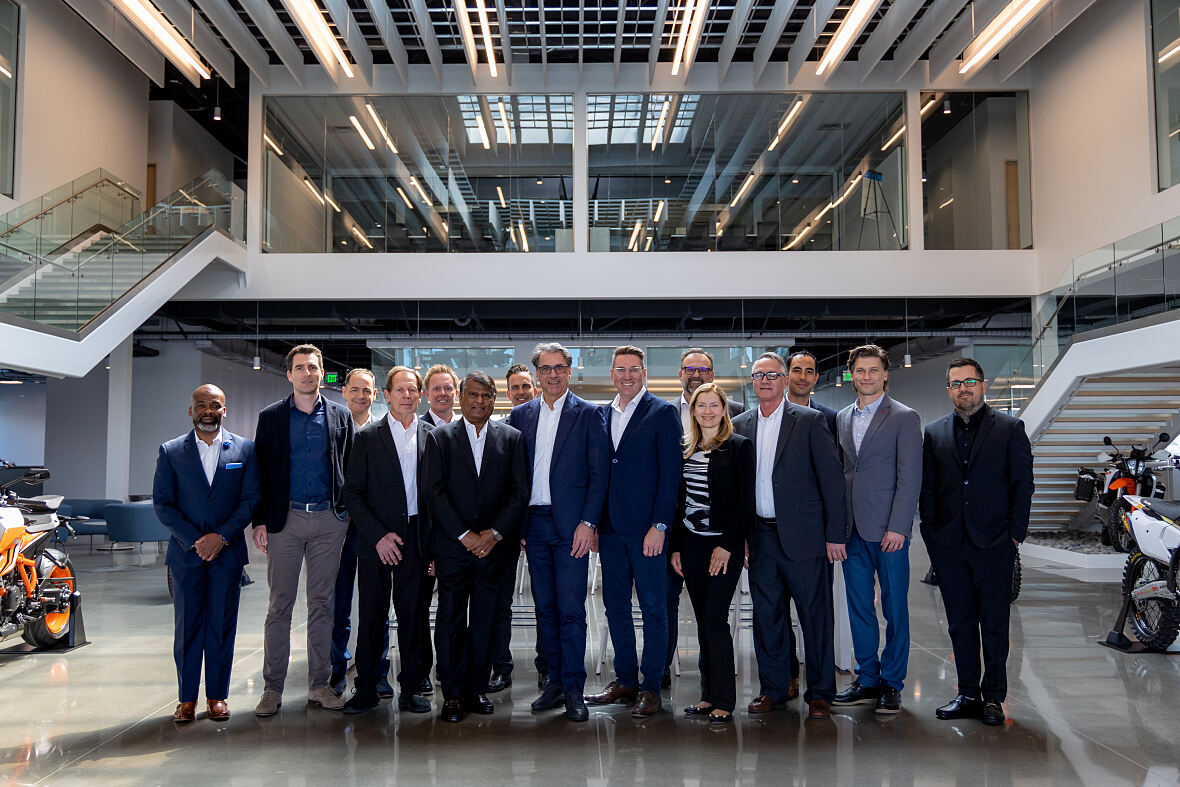 PIERER Mobility AG North American HQ Grand Opening_Stefan Pierer, John Hinz, Florian Kecht & Leadership Team North America