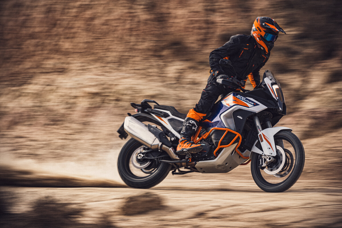 MY2022 KTM 1290 SUPER ADVENTURE R