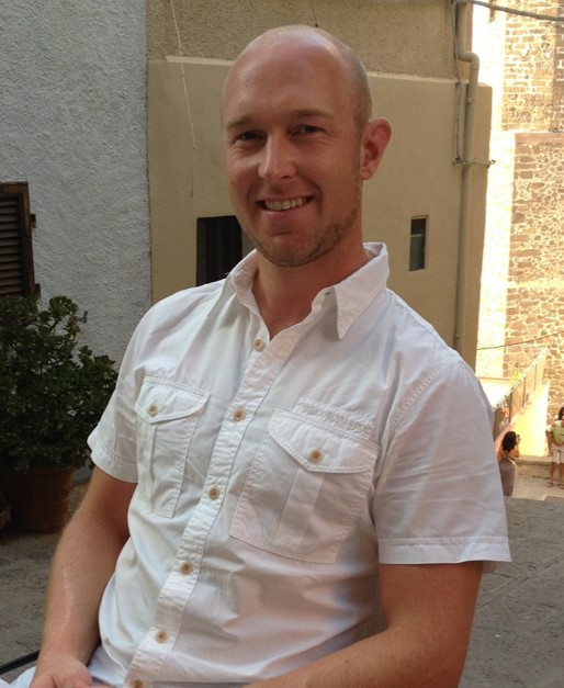 Tobias J Lundmark