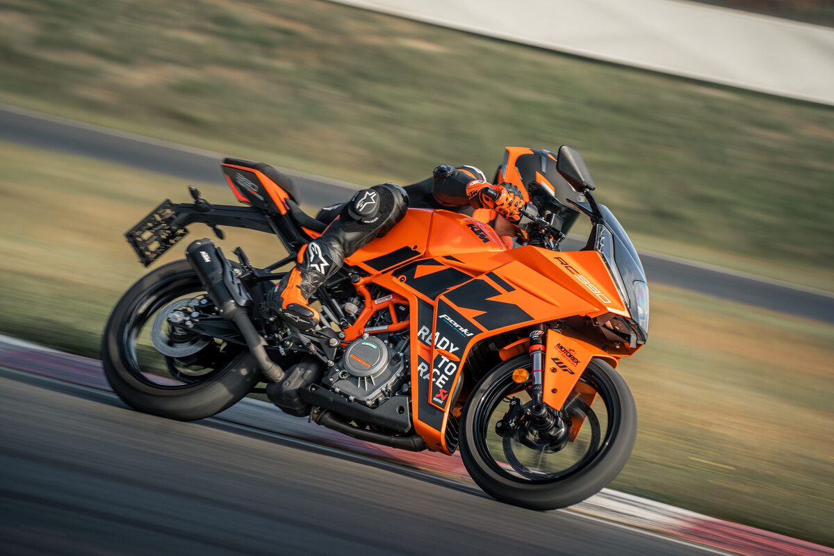 KTM RC 390 GP（オプション装着車）