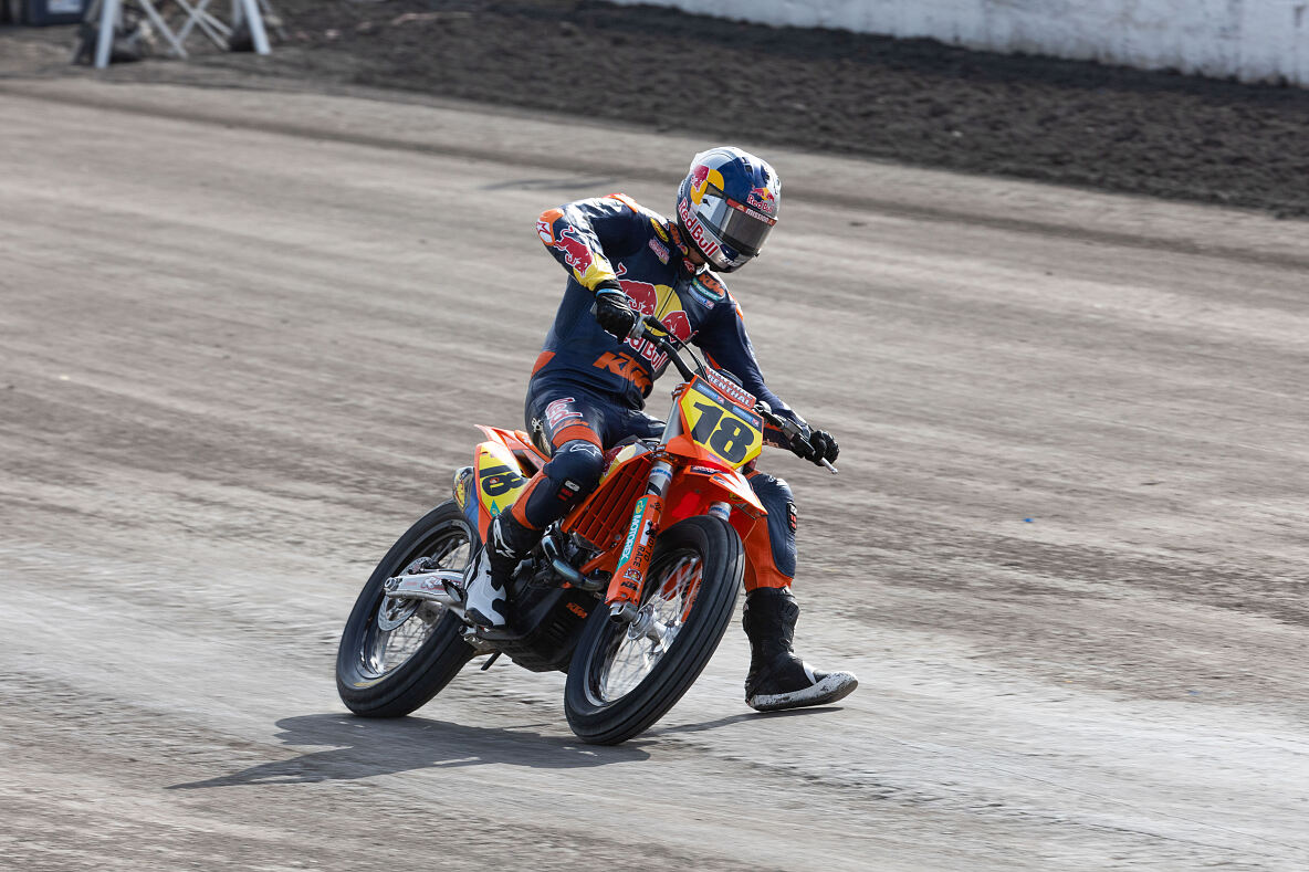 MAX WHALE - RED BULL KTM FACTORY RACING