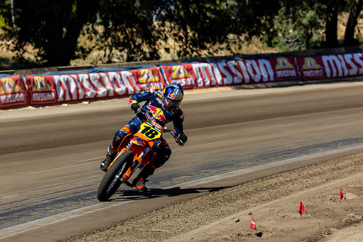 MAX WHALE - RED BULL KTM FACTORY RACING