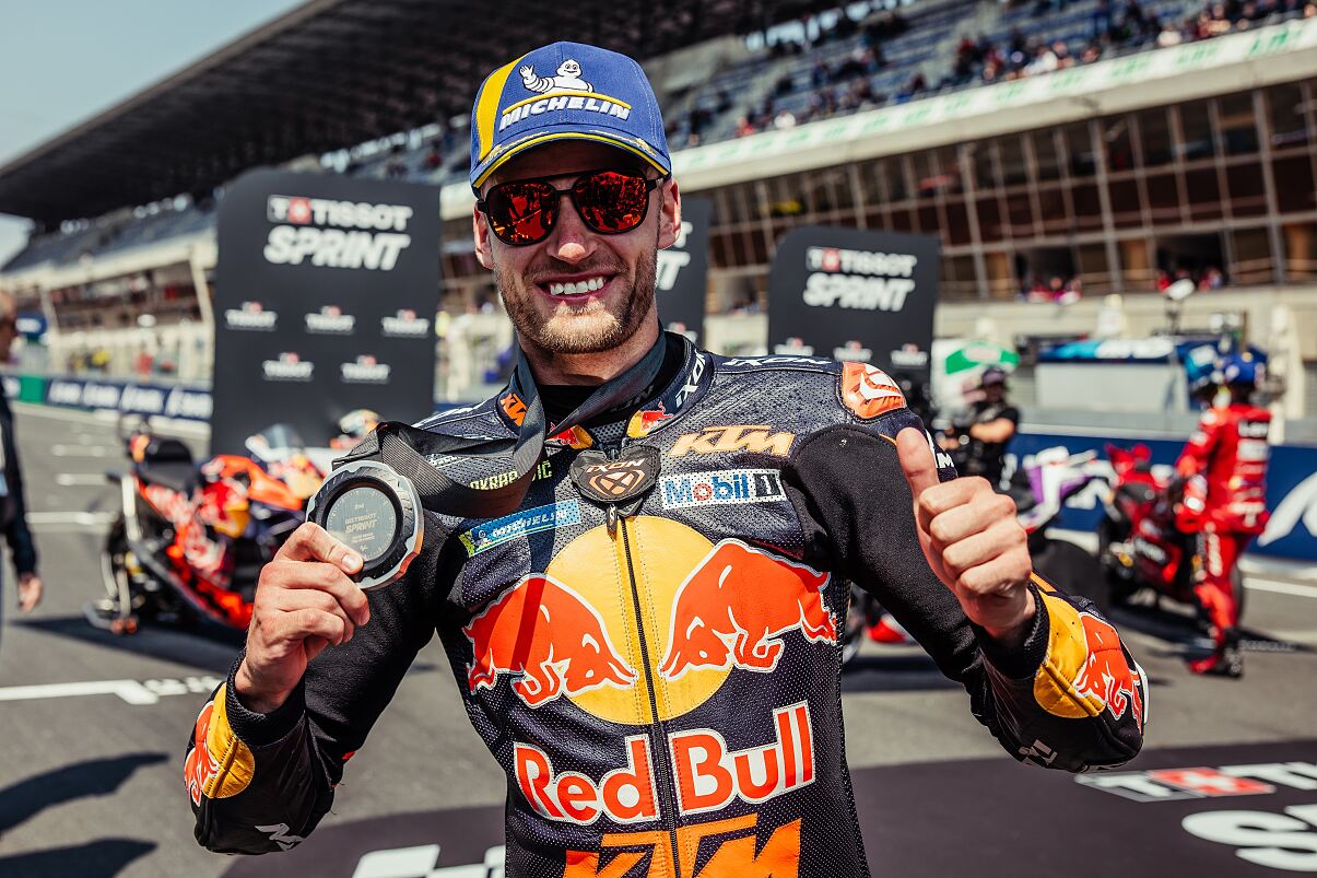 521658_Brad Binder_Red Bull KTM_MotoGP_RC16_Le Mans _FRA_13-05-2022-37_5th Rnd. MotoGP 2023 - Le Mans _FRA_