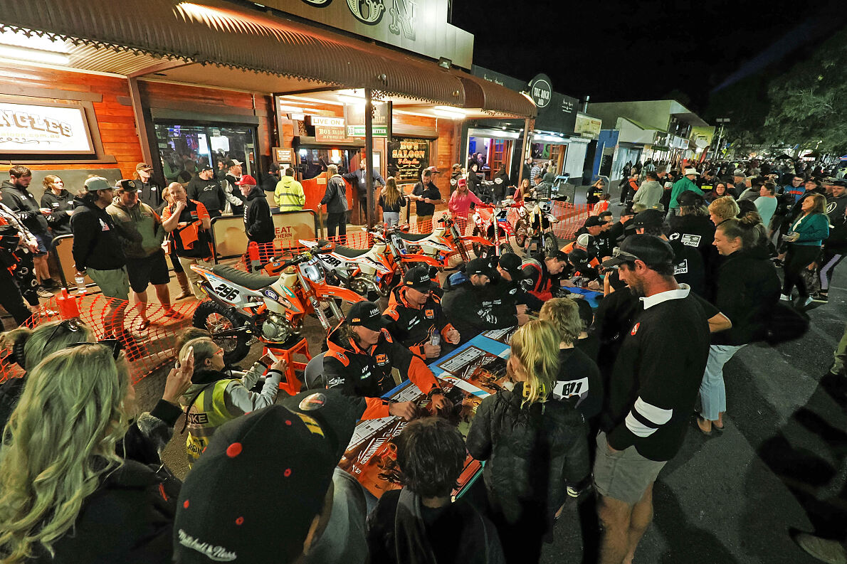 FINKE DESERT RACE STREET PARTY