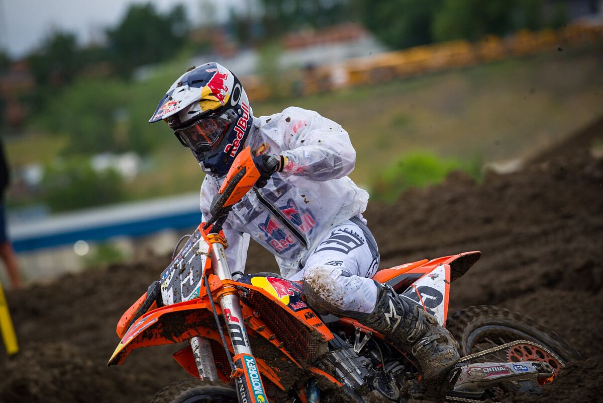 JESS PETTIS - KTM CANADA RED BULL RACE TEAM